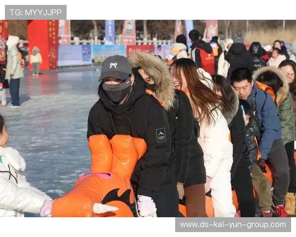 冰雪运动设备升级，滑雪服助力寒冷环境下的运动表现，冰道滑雪服